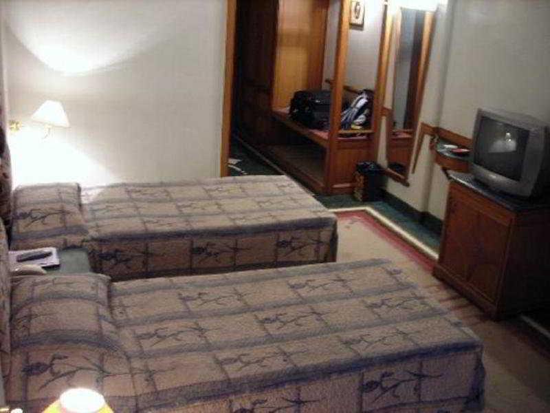 Hotel Maurya 벵갈루루 외부 사진