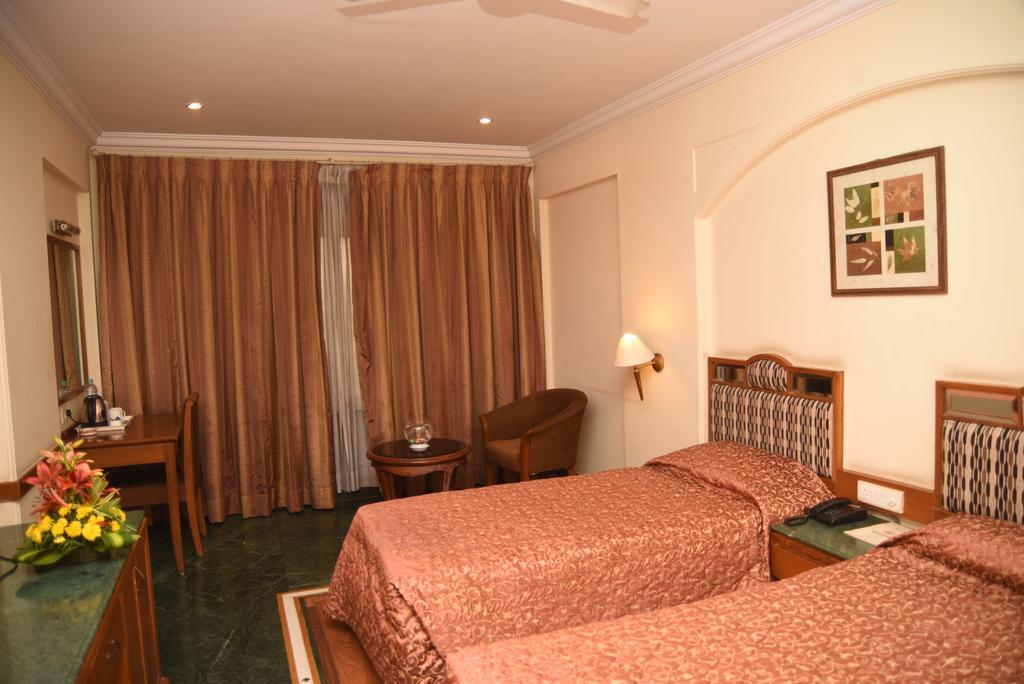 Hotel Maurya 벵갈루루 외부 사진