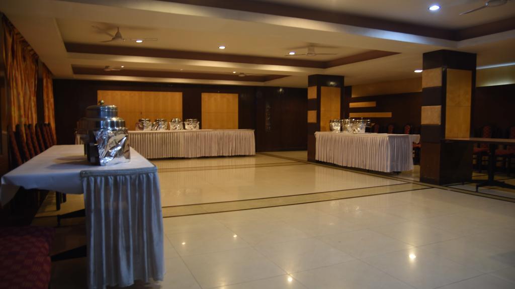 Hotel Maurya 벵갈루루 외부 사진