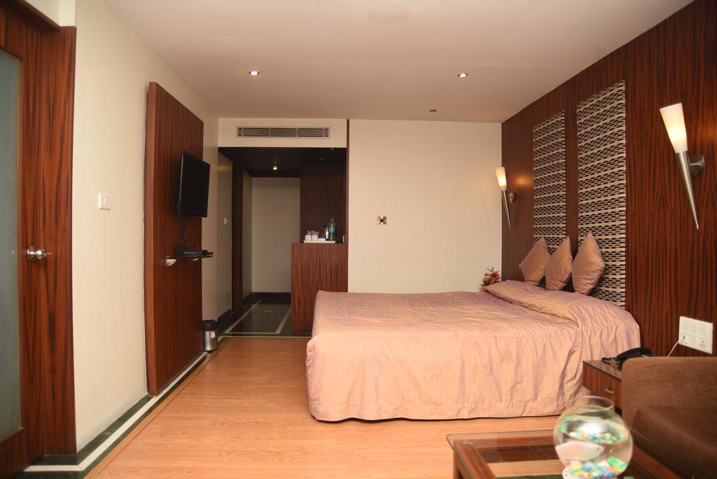 Hotel Maurya 벵갈루루 외부 사진