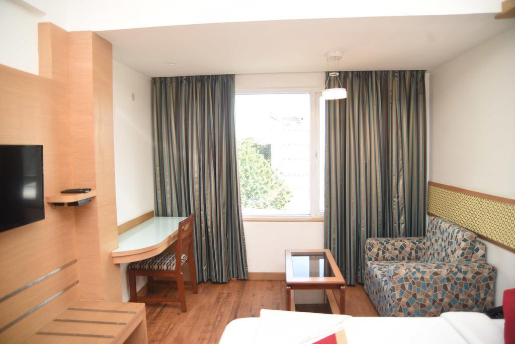 Hotel Maurya 벵갈루루 외부 사진