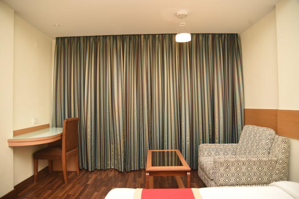 Hotel Maurya 벵갈루루 외부 사진