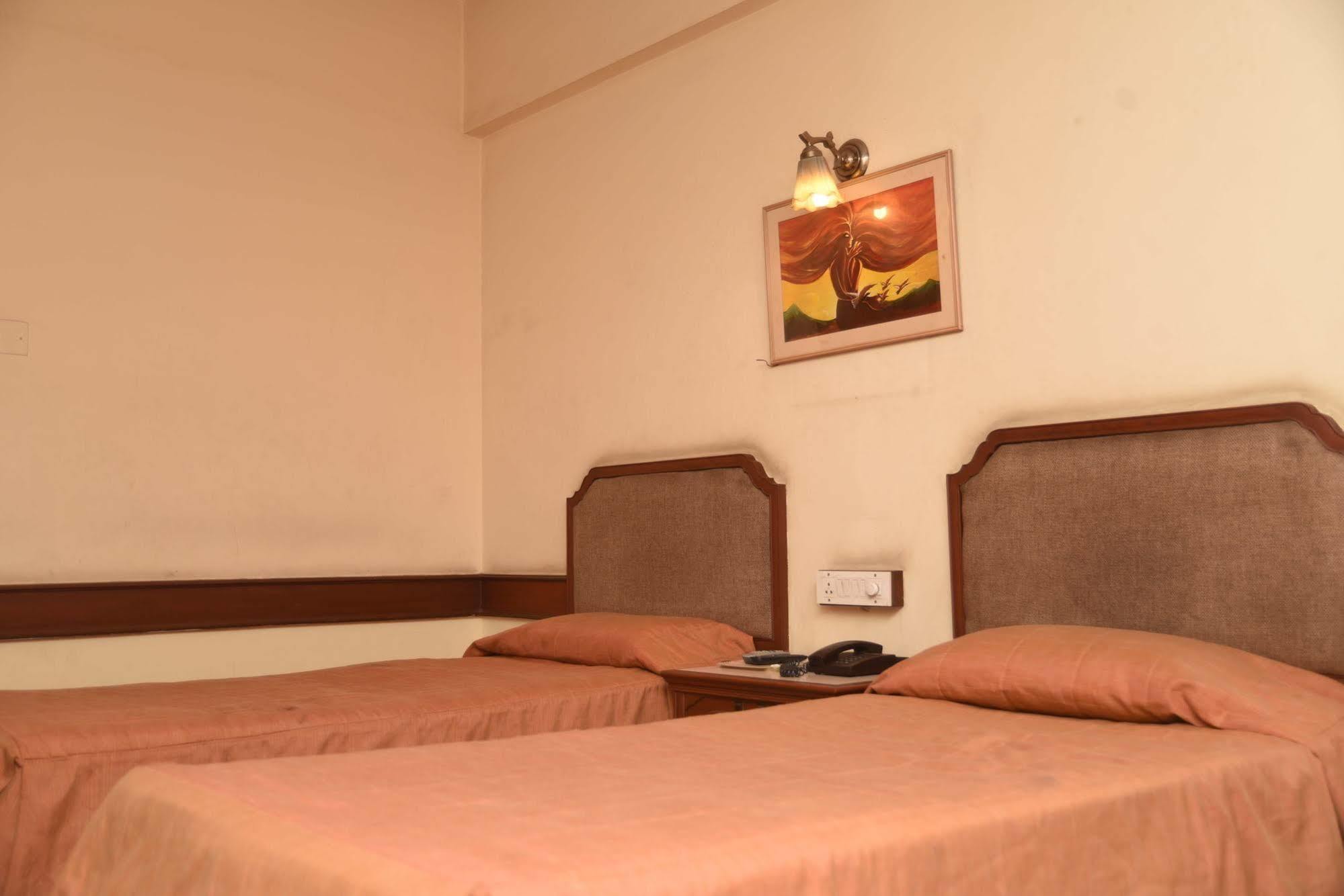 Hotel Maurya 벵갈루루 외부 사진
