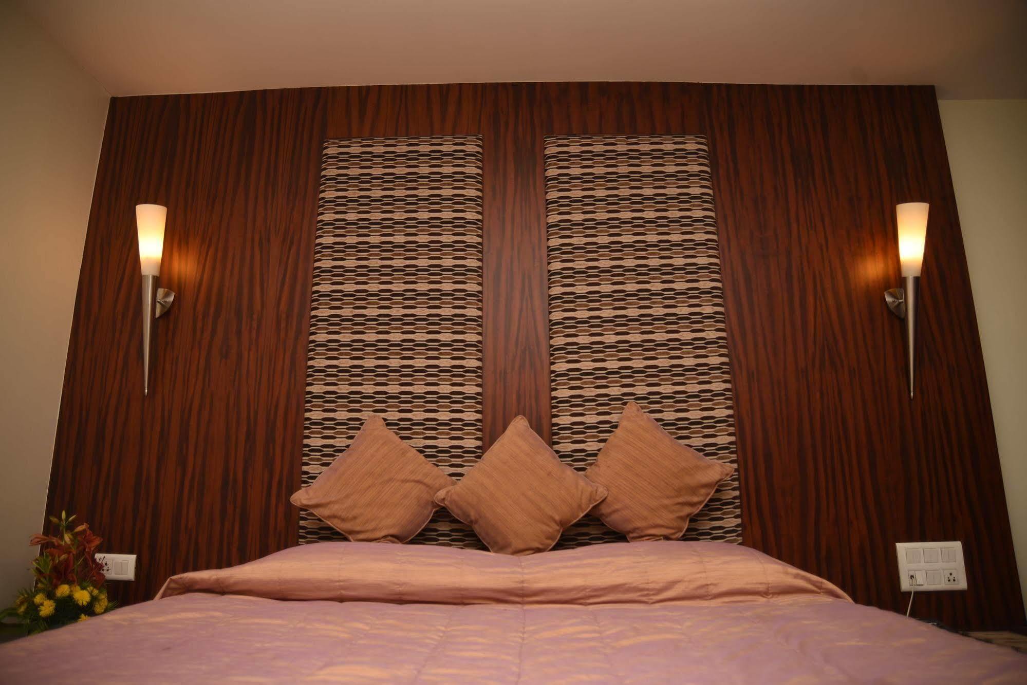 Hotel Maurya 벵갈루루 외부 사진