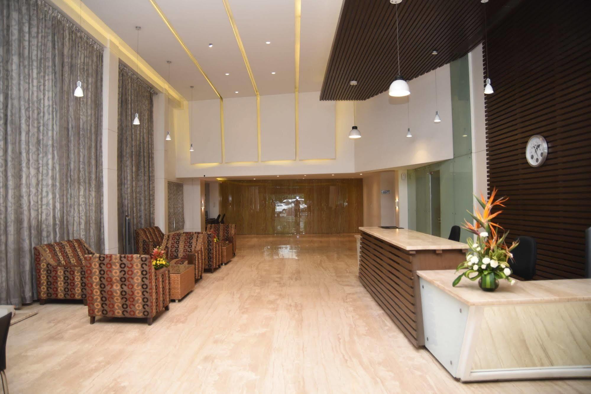 Hotel Maurya 벵갈루루 외부 사진