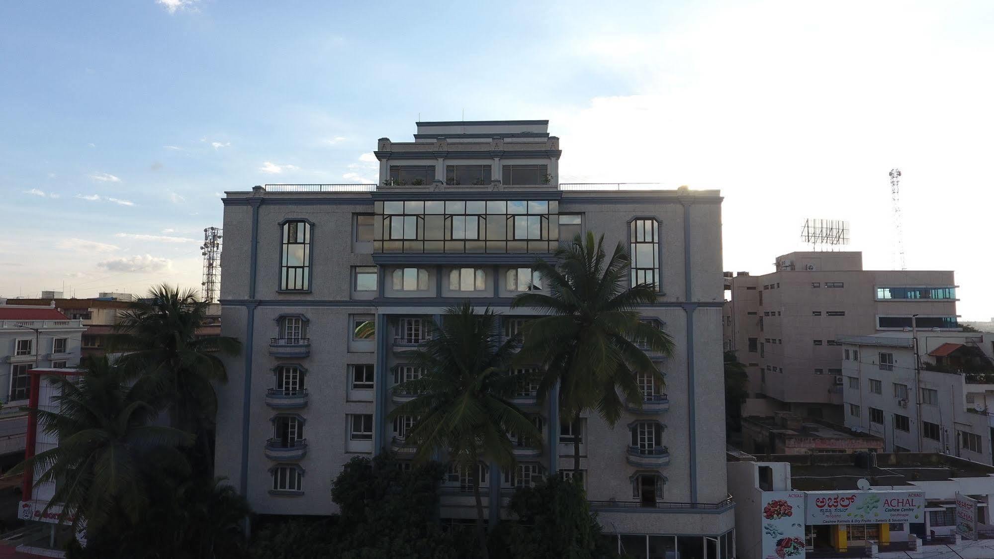 Hotel Maurya 벵갈루루 외부 사진